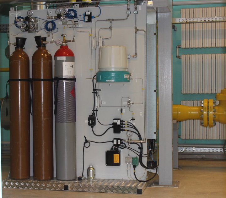 Investicijų projektas „Dujų chromatografų, deguonies kiekio dujose analizatorių ir dujų drėgmės analizatorių su lazeriniu keitikliu įrengimas“ (Projekto kodas: 06.3.1-LVPA-V-104-01-0002)